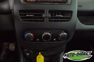 Renault Clio 1.2 picture 8