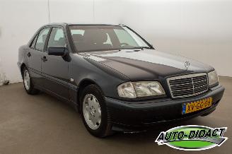 Mercedes C-klasse 180 Airco picture 2