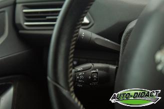 Peugeot 308 1.2 Clima Navi picture 15