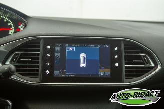 Peugeot 308 1.2 Clima Navi picture 8