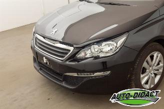 Peugeot 308 1.2 Clima Navi picture 30