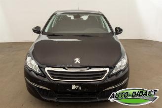 Peugeot 308 1.2 Clima Navi picture 39