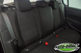 Peugeot 308 1.2 Clima Navi picture 20