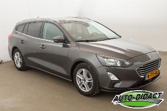 Ford Focus 1.0 EcoBoost Clima Navi Trend Edition Business picture 2
