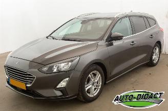 Damaged car Ford Focus 1.0 EcoBoost Clima Navi Trend Edition Business 2021/11