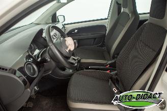 Volkswagen Up! 1.0 high up! Airco BlueMotion picture 21