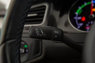 Volkswagen Golf 1.4 TSI GTE Pano Clima Navi picture 22