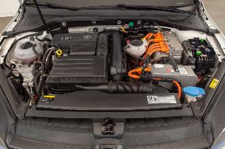 Volkswagen Golf 1.4 TSI GTE Pano Clima Navi picture 38