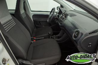 Volkswagen Up! 1.0 36.362 km Airco picture 15