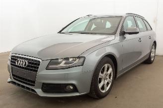 krockskadad bil auto Audi A4 2.0 TDI Clima Navi 2010/5