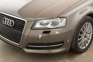 Audi A3 1.6 TDI Navi Clima Leder picture 27