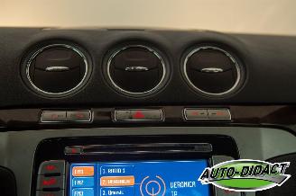 Ford Galaxy 2.0-16V 7p. Clima Ghia Limited picture 8