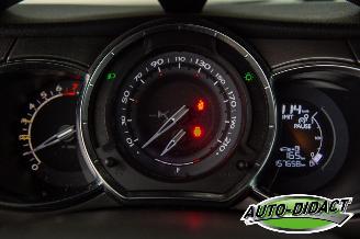 DS Automobiles DS 3 1.2 PureTech Clima Navi So Chic picture 6