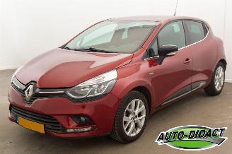 krockskadad bil auto Renault Clio 0.9 TCe 110.335 km Airco Limited 2019/6