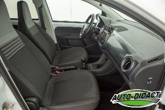 Volkswagen Up! 1.0 move up! 53.658 km Airco Camera picture 18