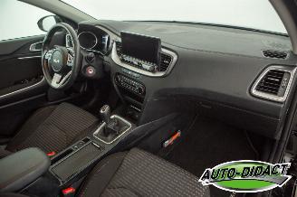 Kia Cee d 1.0 T-GDi 47.565 km Clima Navi Camera DynamicLine picture 19