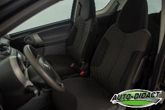 Toyota Aygo 1.0 12V Comfort Navigator picture 18