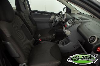 Toyota Aygo 1.0 12V Comfort Navigator picture 20