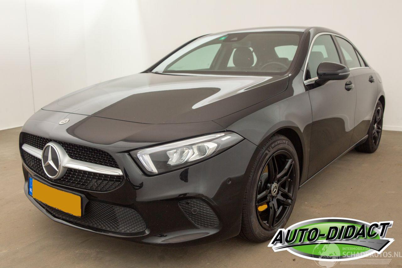 Mercedes A-klasse 180 Automaat Digi Dash MOTORSCHADE Business Solution Luxury