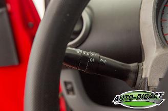 Peugeot 107 1.0-12V XS picture 12