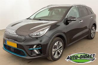 Voiture accidenté Kia e-Niro ExecutiveLine 64 kWh leder Camera Clima Navi 2020/11