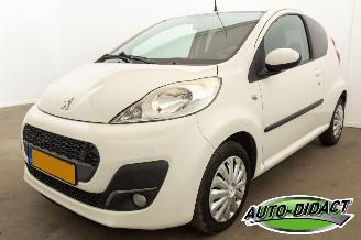 skadebil auto Peugeot 107 1.0 56.757 km Airco 2014/6