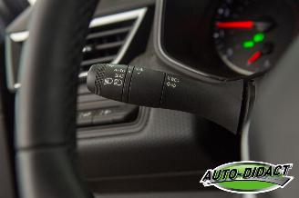 Renault Clio 1.0 TCe 90 Navi Airco Techno picture 17