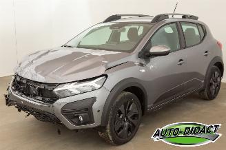 krockskadad bil auto Dacia Sandero 1.0 Airco 10.150 km Expression 2025/3