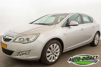 škoda osobní automobily Opel Astra 1.6 Turbo Clima Cosmo geen schade 2012/4