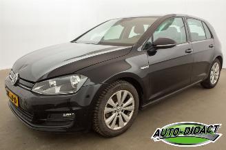 Damaged car Volkswagen Golf 1.0 TSI Navi Clima Comfortline 2017/4