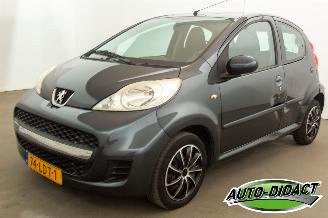 Coche accidentado Peugeot 107 1.0-12V Airco Sublime 2010/3