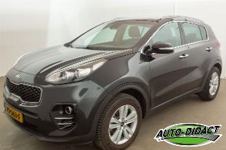 damaged passenger cars Kia Sportage 1.6 GDI Clima Navi Camera DynamicLine 2017/7