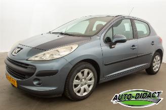 škoda osobní automobily Peugeot 207 1.4-16V Airco Color-line 2007/10