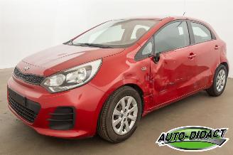 skadebil auto Kia Rio 1.2 Airco 2015/3