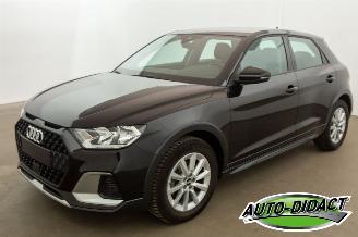 krockskadad bil auto Audi A1 Citycarver 1.0 TFSI Digi Dash Navi Clima 2021/6