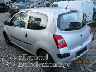 Renault Twingo Twingo II (CN) Hatchback 3-drs 1.2 (D7F-800(Euro 4)) [43kW]  (03-2007/=
09-2014) picture 4
