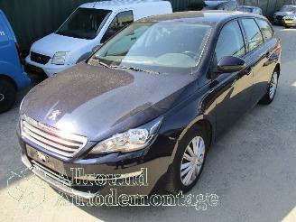 Autoverwertung Peugeot 308 308 SW (L4/L9/LC/LJ/LR) Combi 5-drs 1.2 12V e-THP PureTech 110 (EB2DT(=
HNZ)) [81kW]  (03-2014/12-2021) 2015