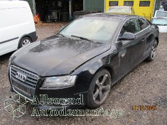 Vrakbiler auto Audi A5 A5 (8T3) Coupé 2.7 TDI V6 24V (CGKA(Euro 5)) [140kW]  (06-2008/03-20=
12) 2009
