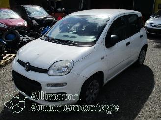demontáž osobní automobily Fiat Panda Panda (312) Hatchback 0.9 TwinAir 60 (312.A.6000) [44kW]  (12-2013/...=
) 2015