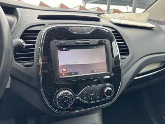 Renault Captur Intens Automatic / R-Kamera / Navigation picture 17