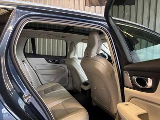 Volvo V-60 Kombi Inscription Plug-In Hybrid AWD picture 12