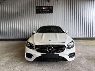 Mercedes E-klasse 200 Coup AMG-Lin Panorama / Widscrn picture 8