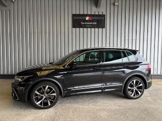 uszkodzony samochody osobowe Volkswagen Tiguan R-Line 2.0 TSI 4Motion DSG / Panorama 2022/11