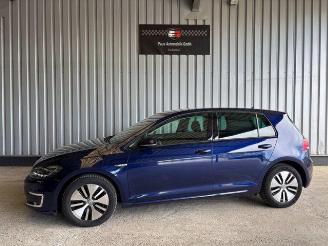 Vaurioauto  passenger cars Volkswagen Golf VII Lim. e- 2017/8