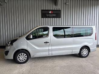 krockskadad bil auto Opel Vivaro B Combi L2H1 9-Sitzer Lang 2018/8