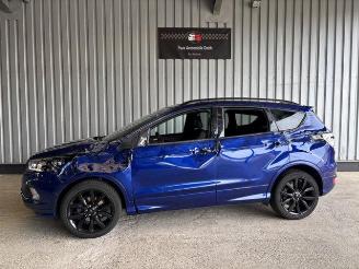 damaged passenger cars Ford Kuga ST-Line Navigation / R-Kamera / AHK 2017/12