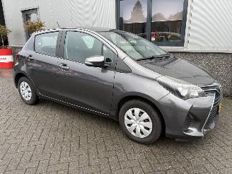 Toyota Yaris 1.0 VVT-i Aspiration picture 2
