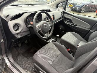 Toyota Yaris 1.0 VVT-i Aspiration picture 12