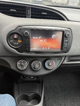 Toyota Yaris 1.0 VVT-i Aspiration picture 19