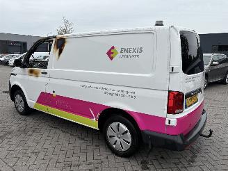 Volkswagen Transporter 2.0 TDI L1H1 81kw picture 15
